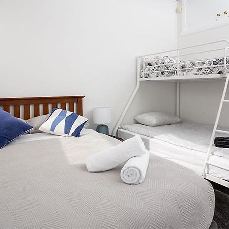 Moana Lodge Plimmerton Bagian luar foto