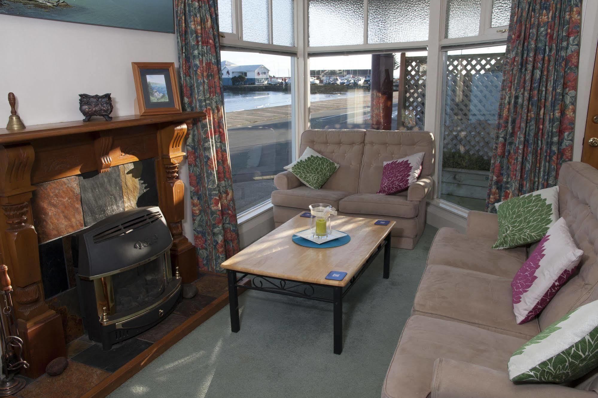 Moana Lodge Plimmerton Bagian luar foto