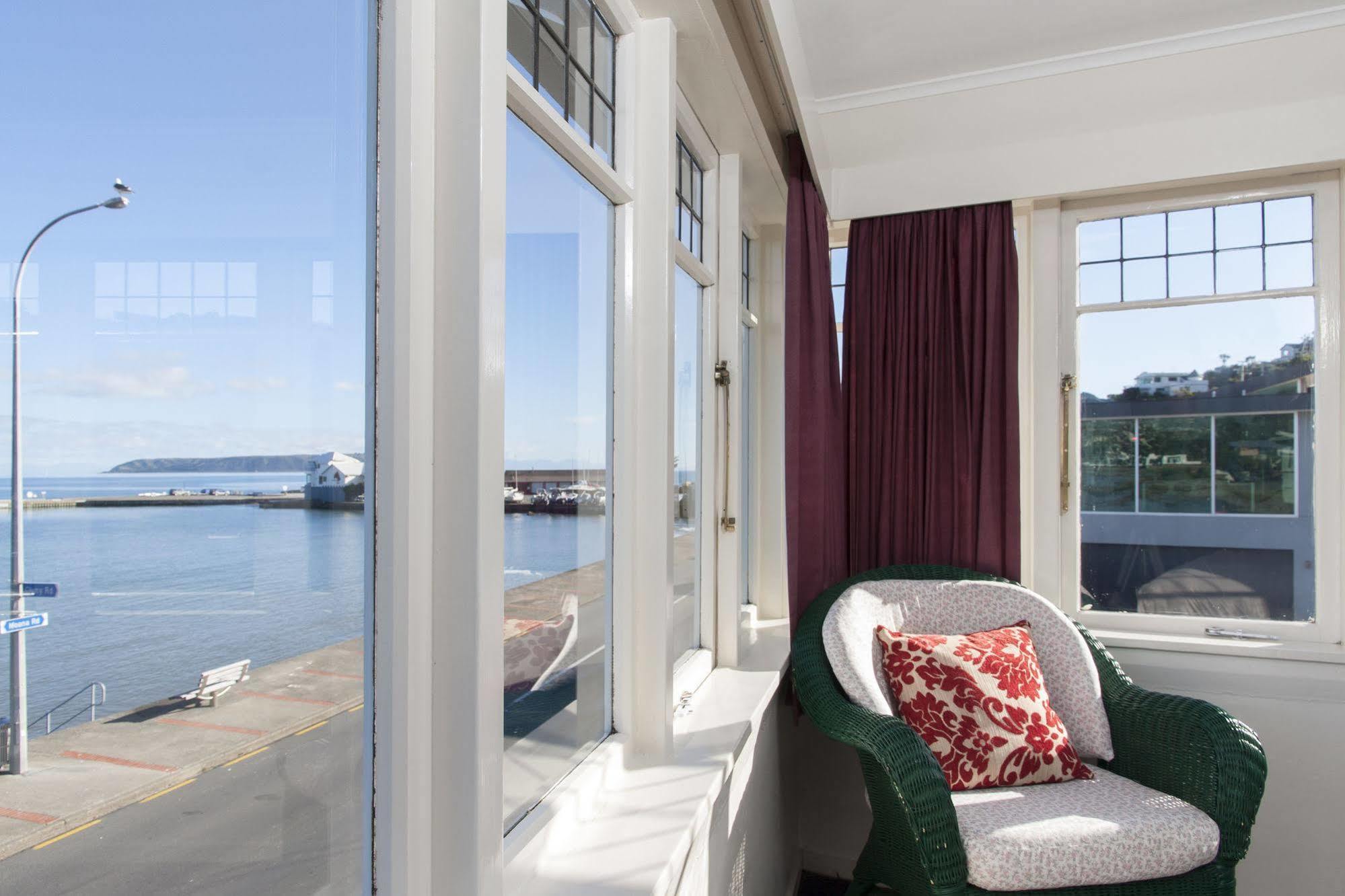 Moana Lodge Plimmerton Bagian luar foto